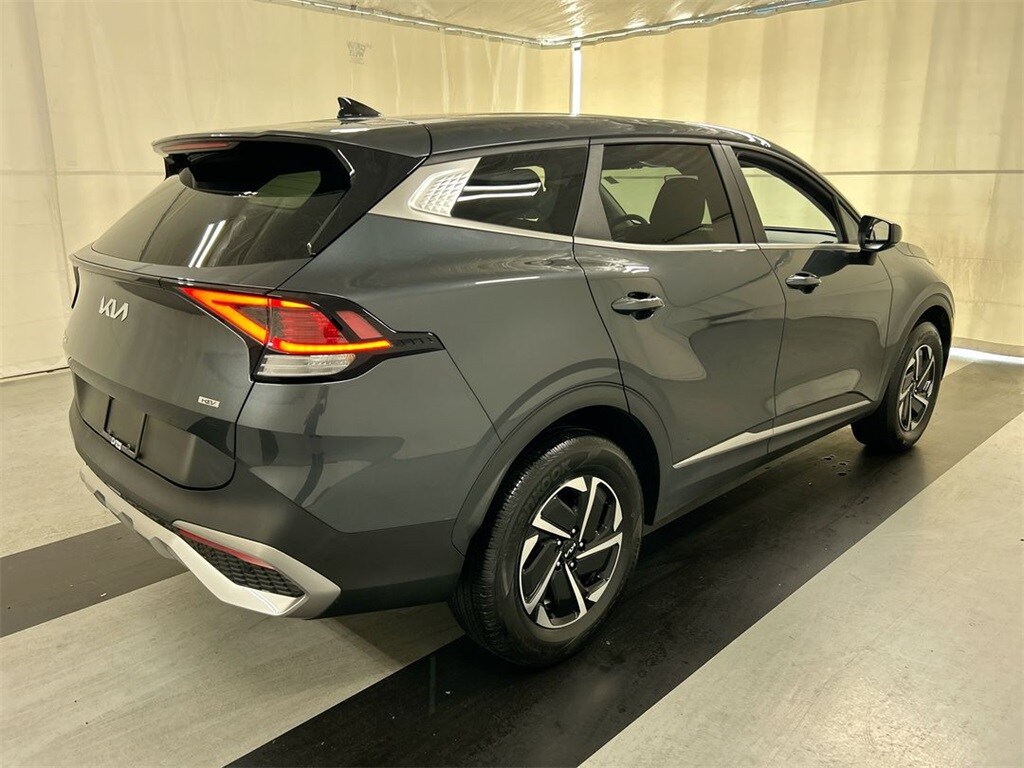 2023 Kia Sportage Hybrid LX photo 2