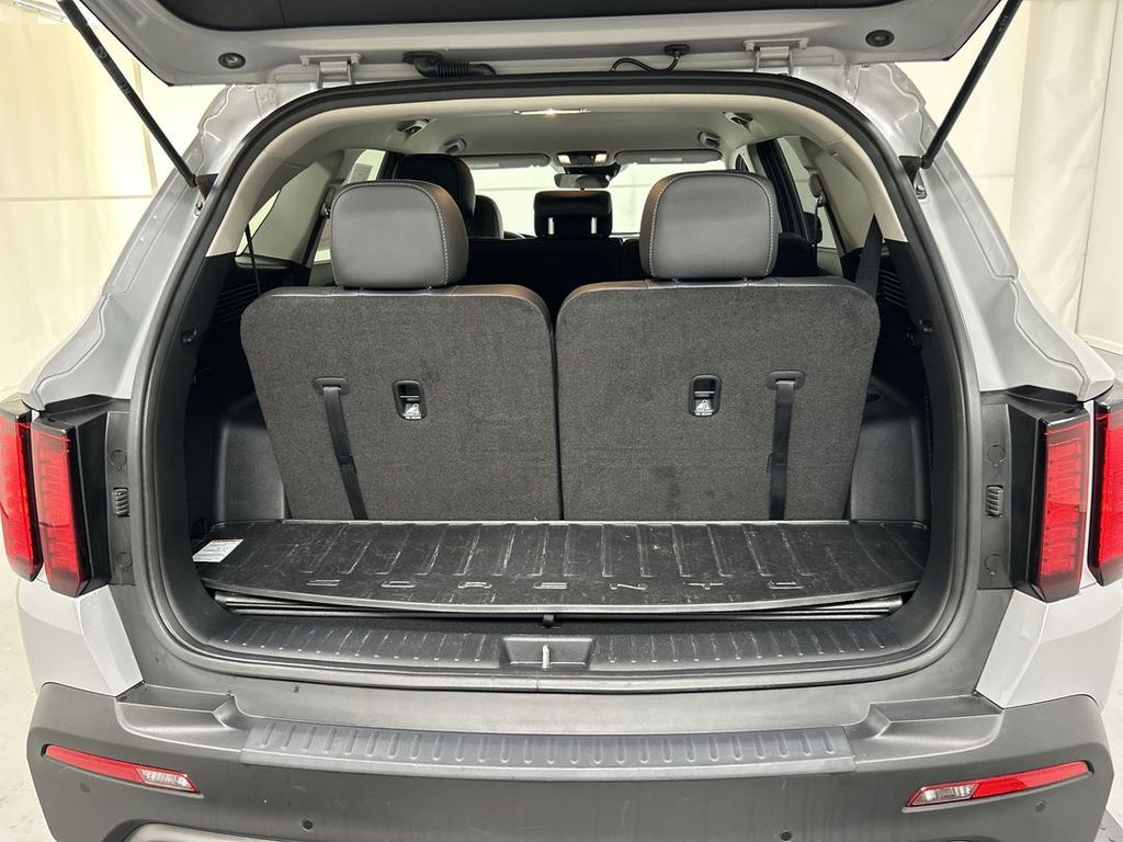 2022 Kia Sorento X-Line S - Photo 23