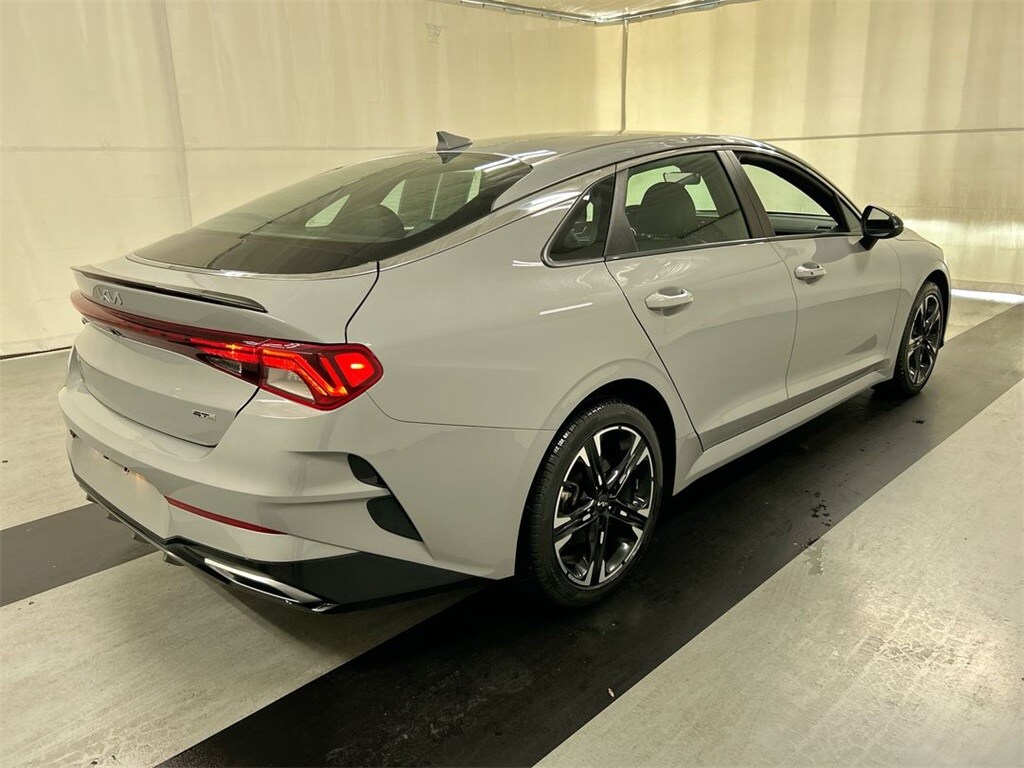 2023 Kia K5 GT-Line photo 2