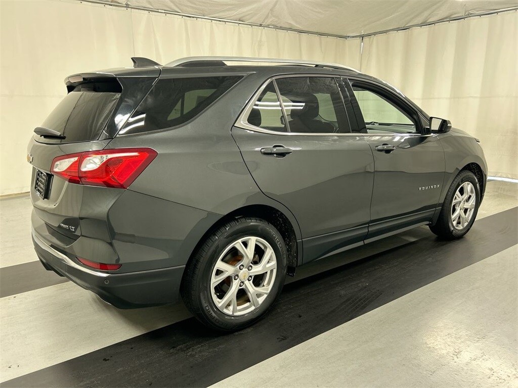 2019 Chevrolet Equinox photo 2
