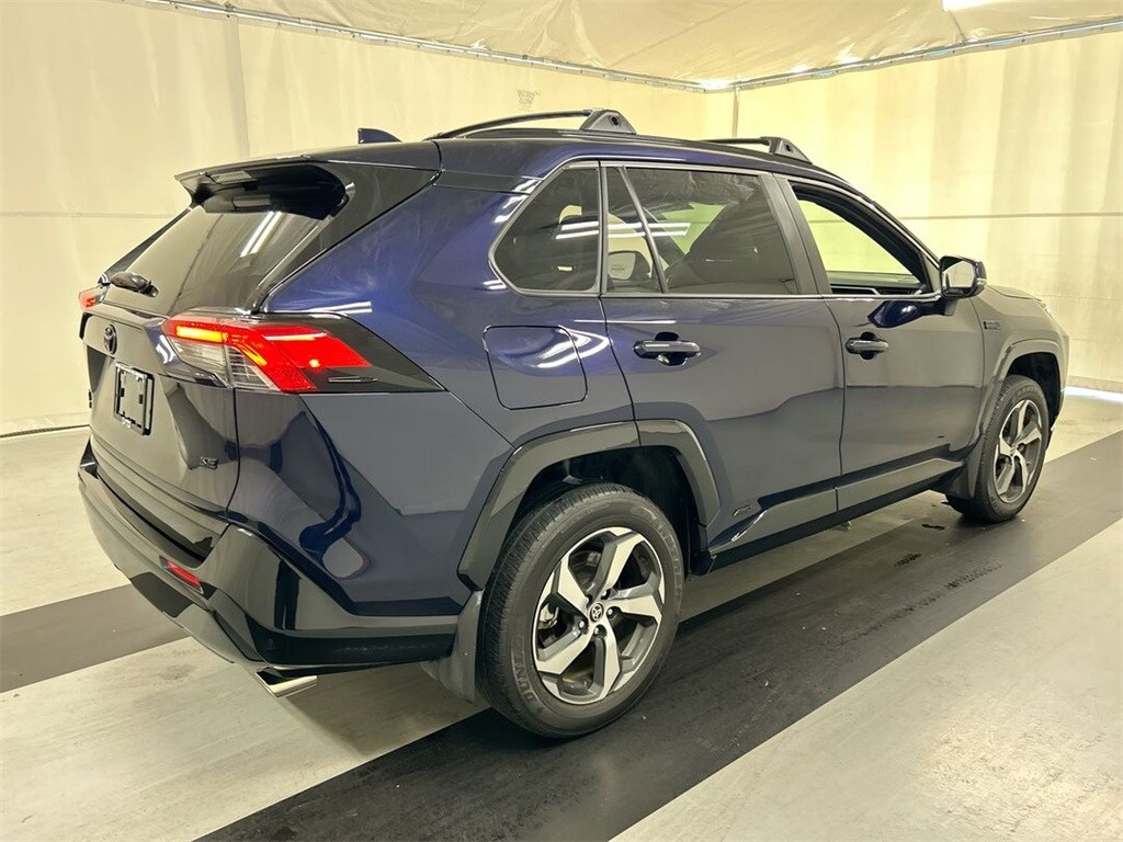 2023 Toyota RAV4 Prime SE photo 2