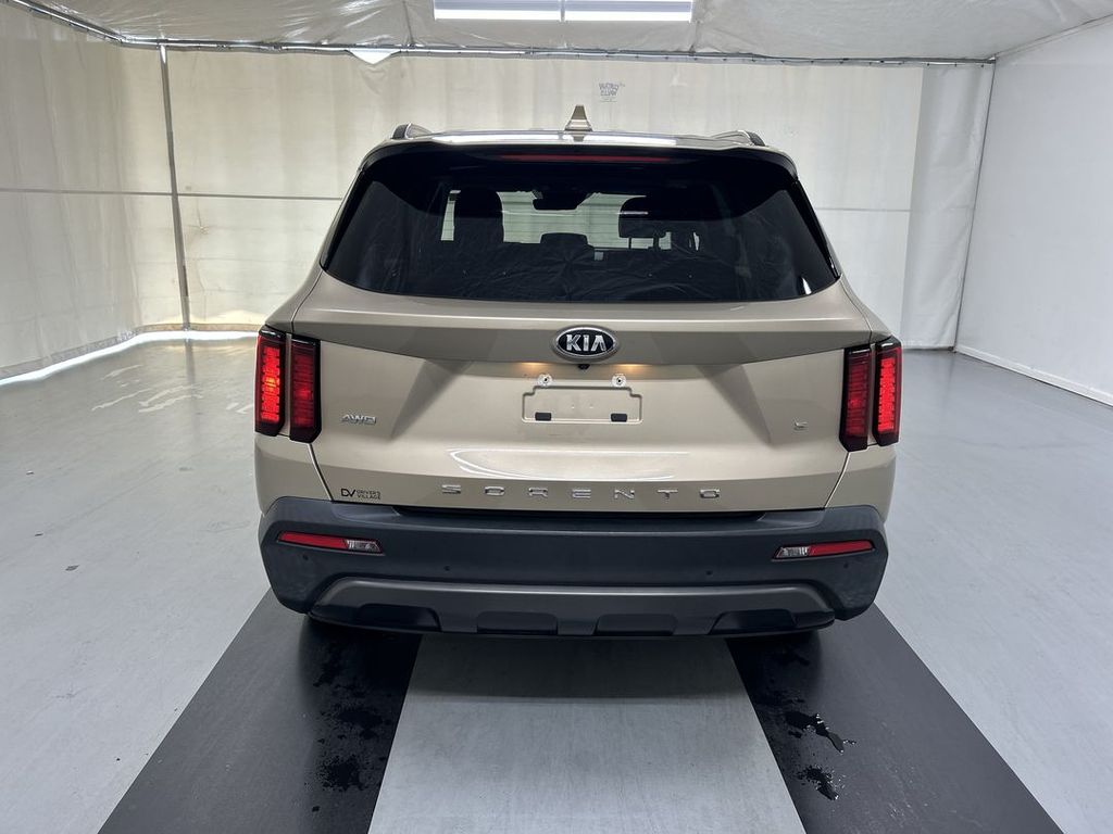 2021 Kia Sorento S - Photo 21