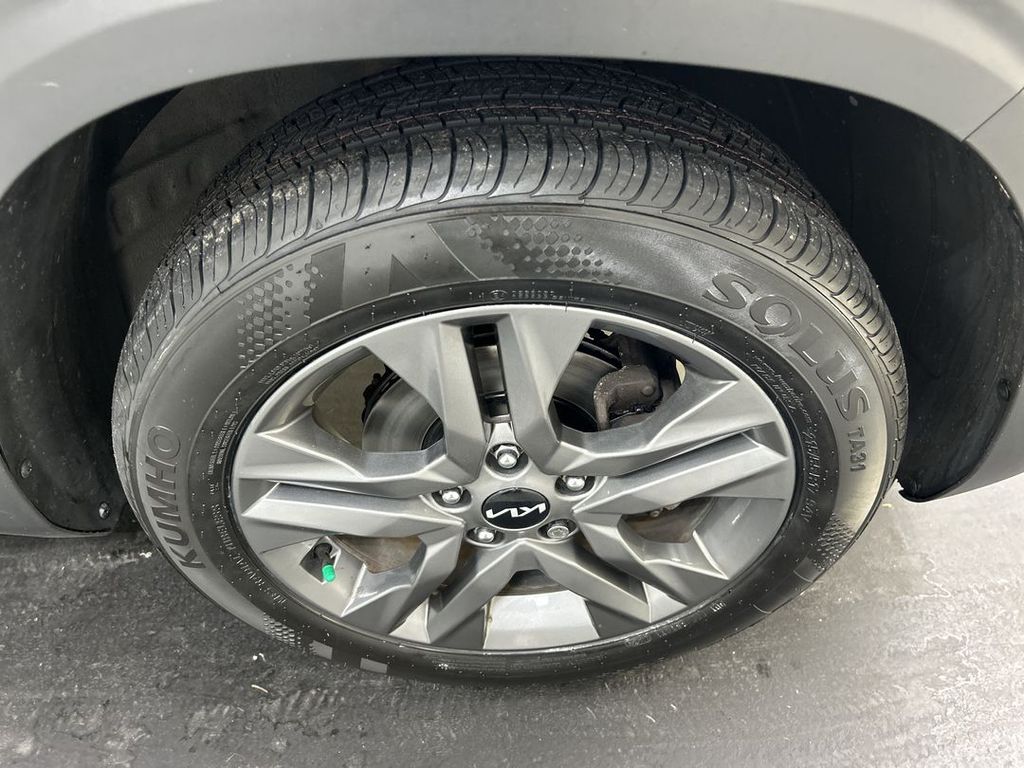 2023 Kia Seltos S - Photo 8
