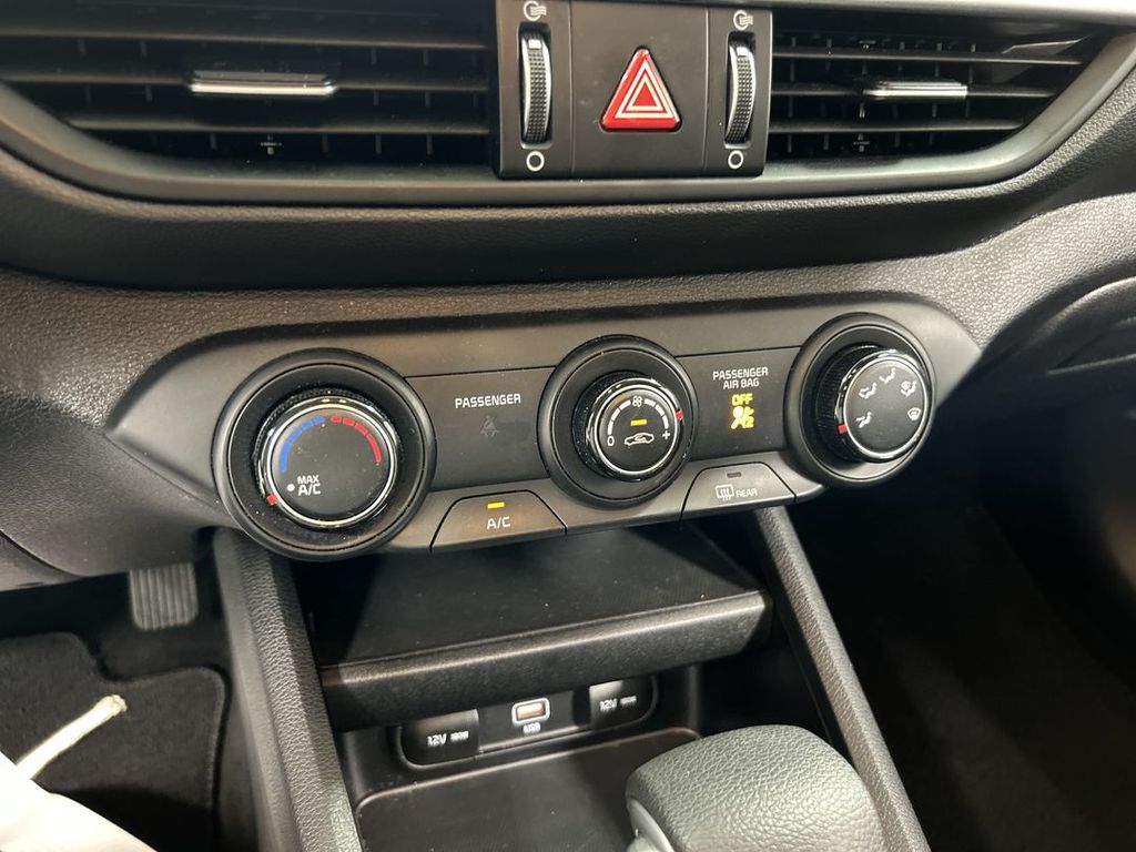 2023 Kia Forte LXS - Photo 16