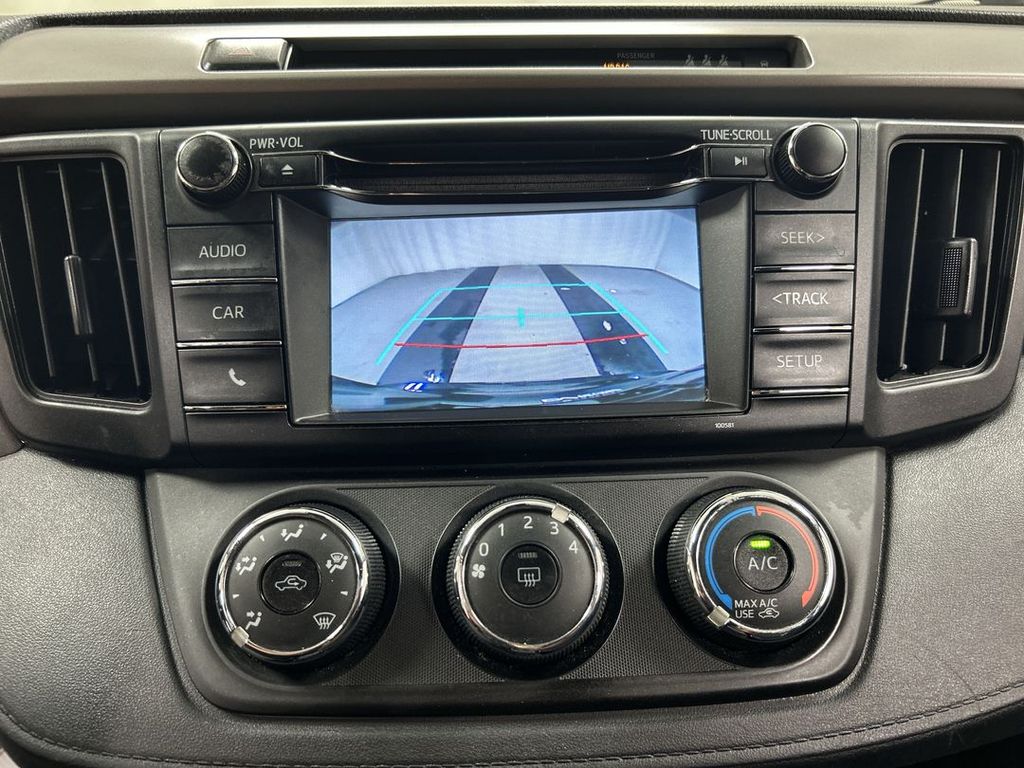 2017 Toyota RAV4 LE - Photo 15