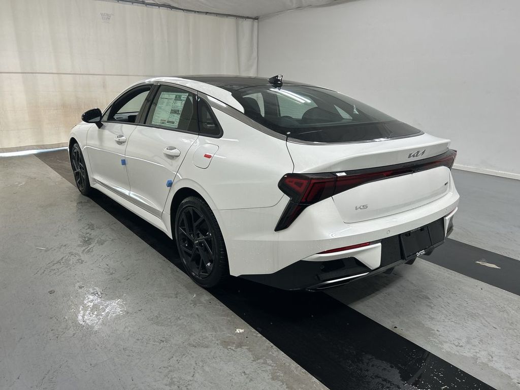 2026 Kia K5 GT-Line - Photo 6