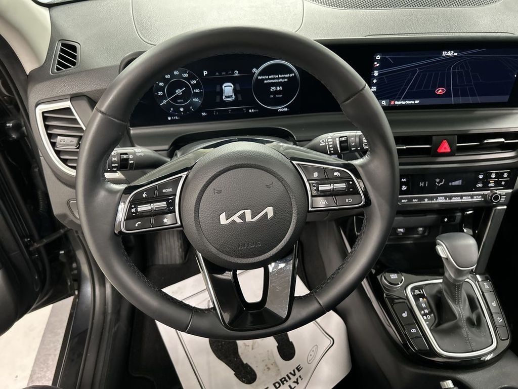 Certified 2024 Kia Seltos EX SUV