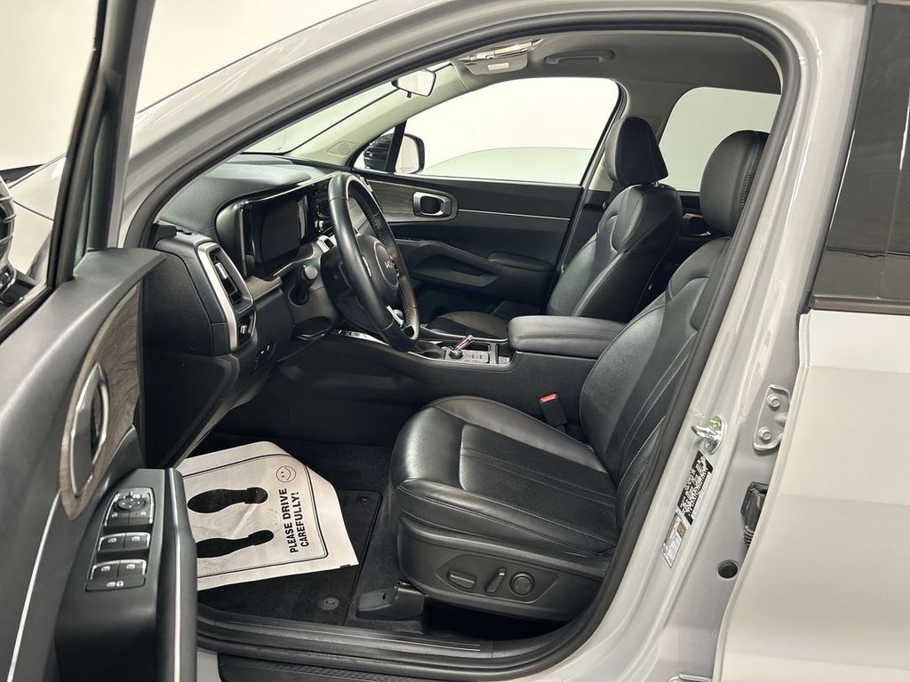 2022 Kia Sorento X-Line S - Photo 9