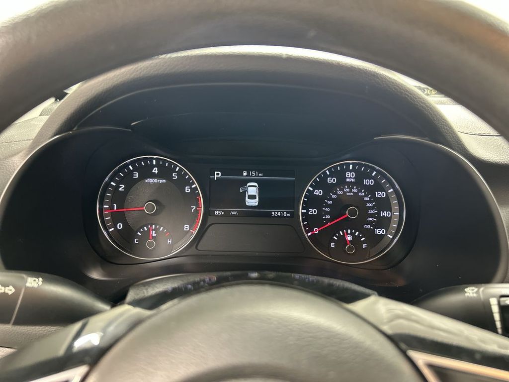 2023 Kia Forte LXS - Photo 13