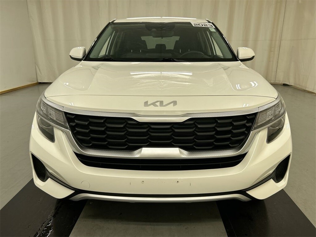 2023 Kia Seltos LX photo 3