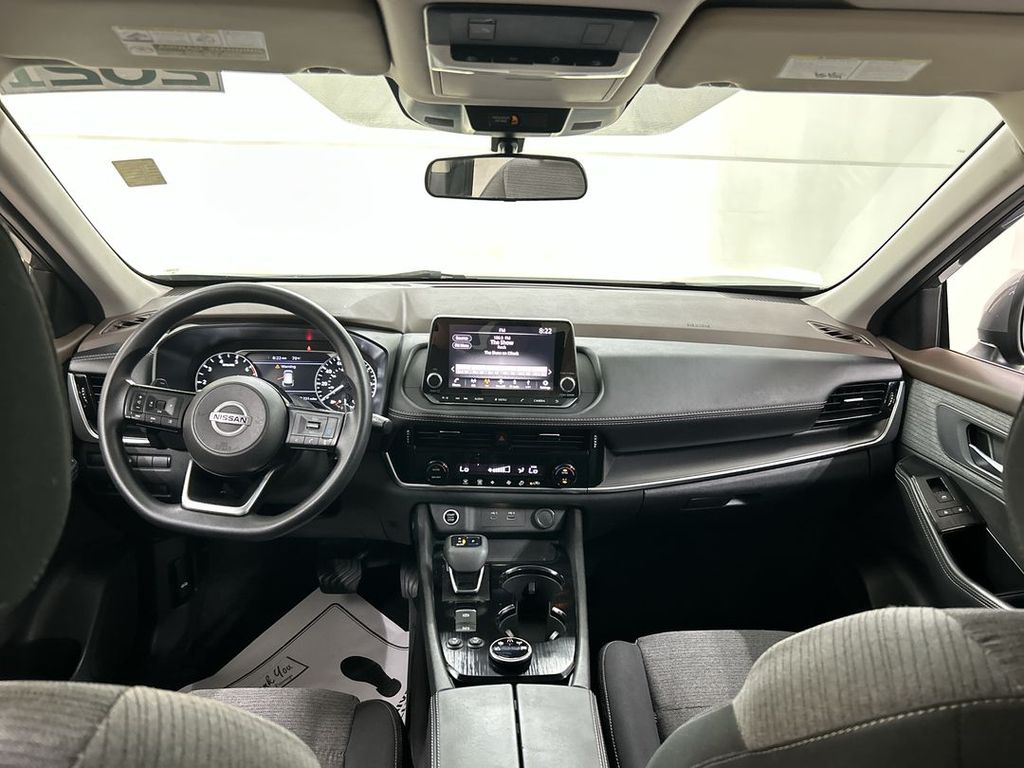 2021 Nissan Rogue SV - Photo 18