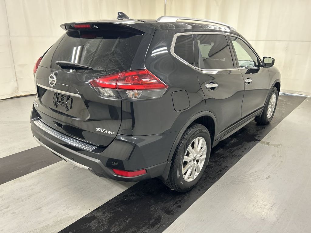 2019 Nissan Rogue SV - Photo 7