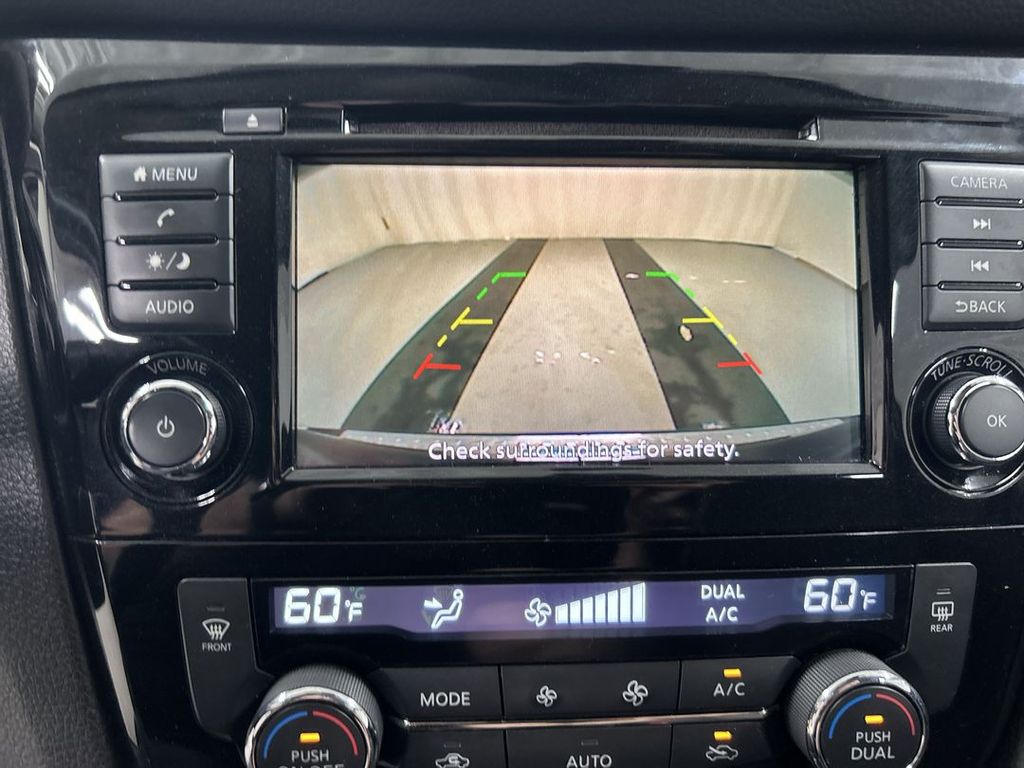 2019 Nissan Rogue SV - Photo 15