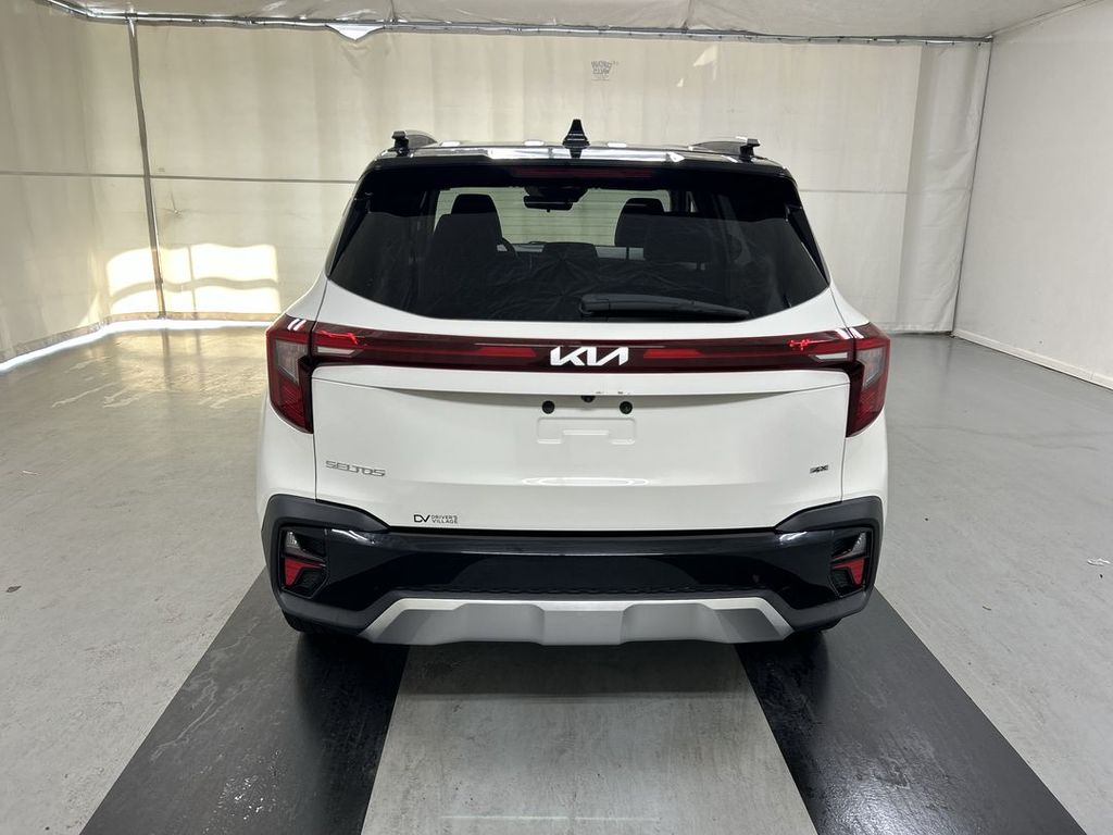 2025 Kia Seltos S - Photo 21