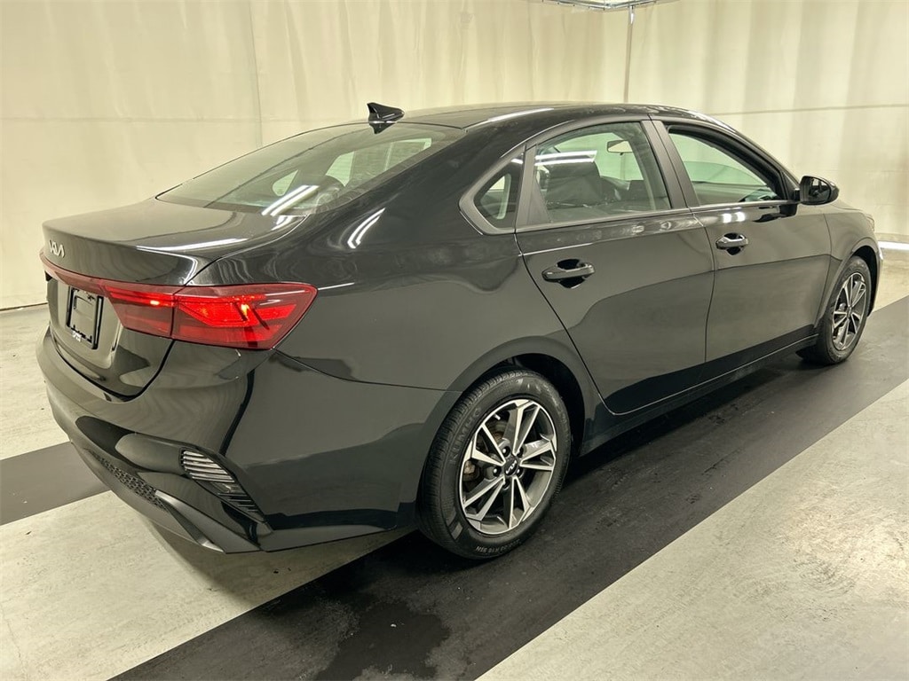 Used 2023 Kia Forte LXS Sedan