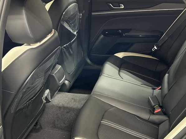 2026 Kia K5 GT-Line - Photo 20