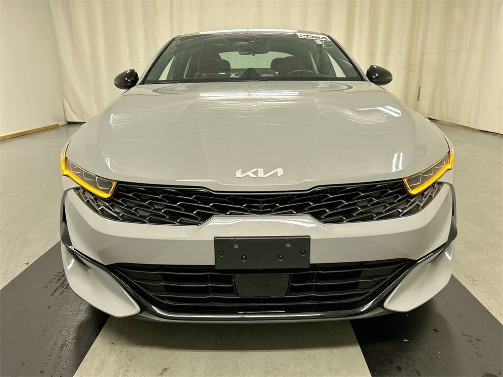 2024 Kia K5 GT-Line photo 3