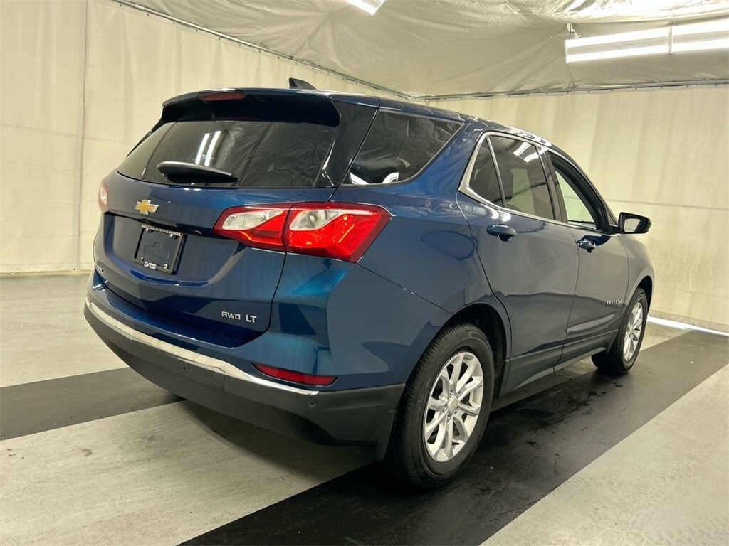 2020 Chevrolet Equinox photo 2