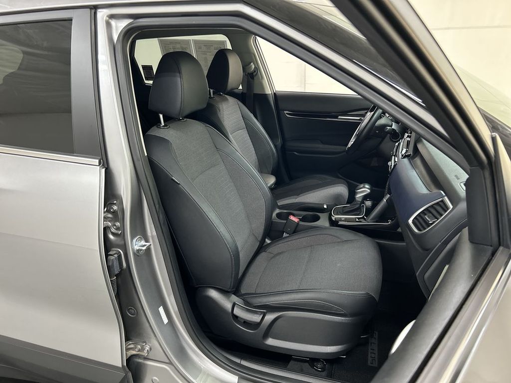 2023 Kia Seltos S - Photo 23