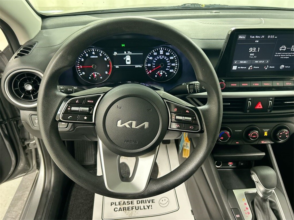 2024 Kia Forte LXS photo 4