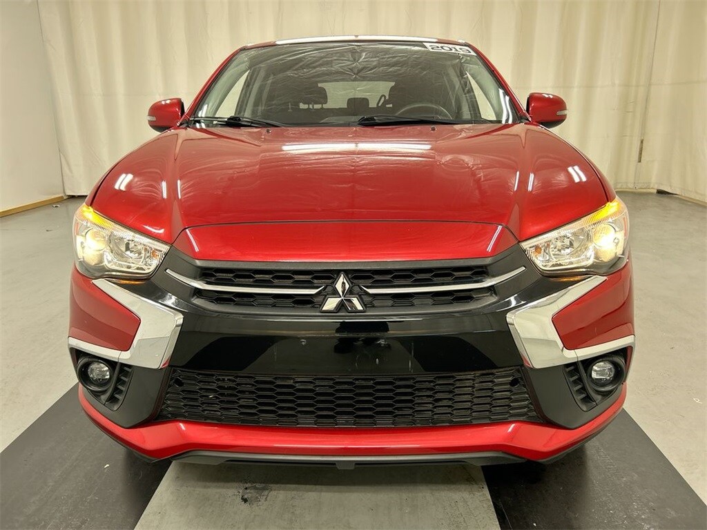 2019 Mitsubishi Outlander Sport ES photo 3