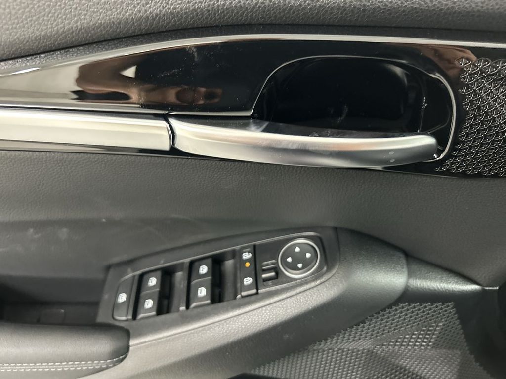 2026 Kia Seltos S - Photo 13