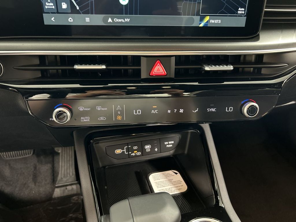 2026 Kia K5 GT-Line - Photo 17