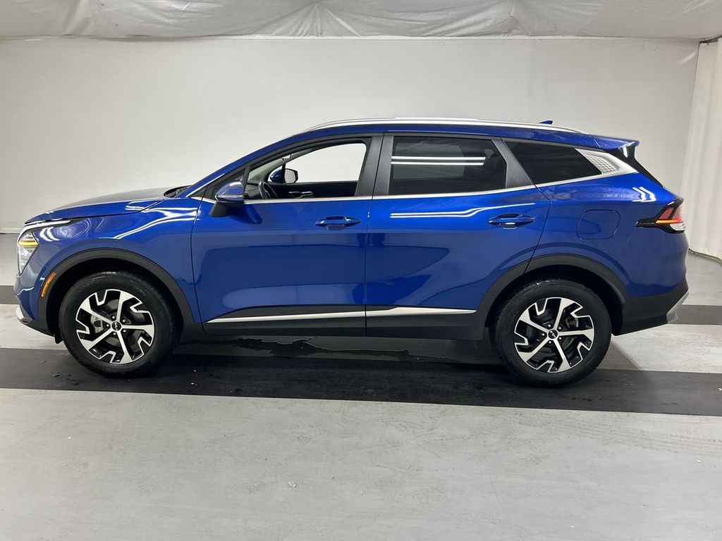 2025 Kia Sportage EX - Photo 6