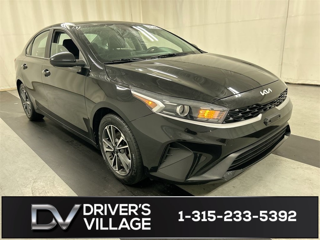 Used 2023 Kia Forte LXS Sedan