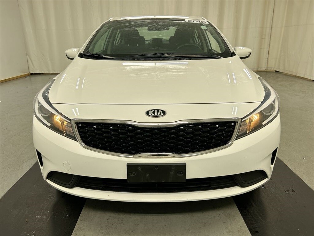 2018 Kia Forte LX Base photo 3