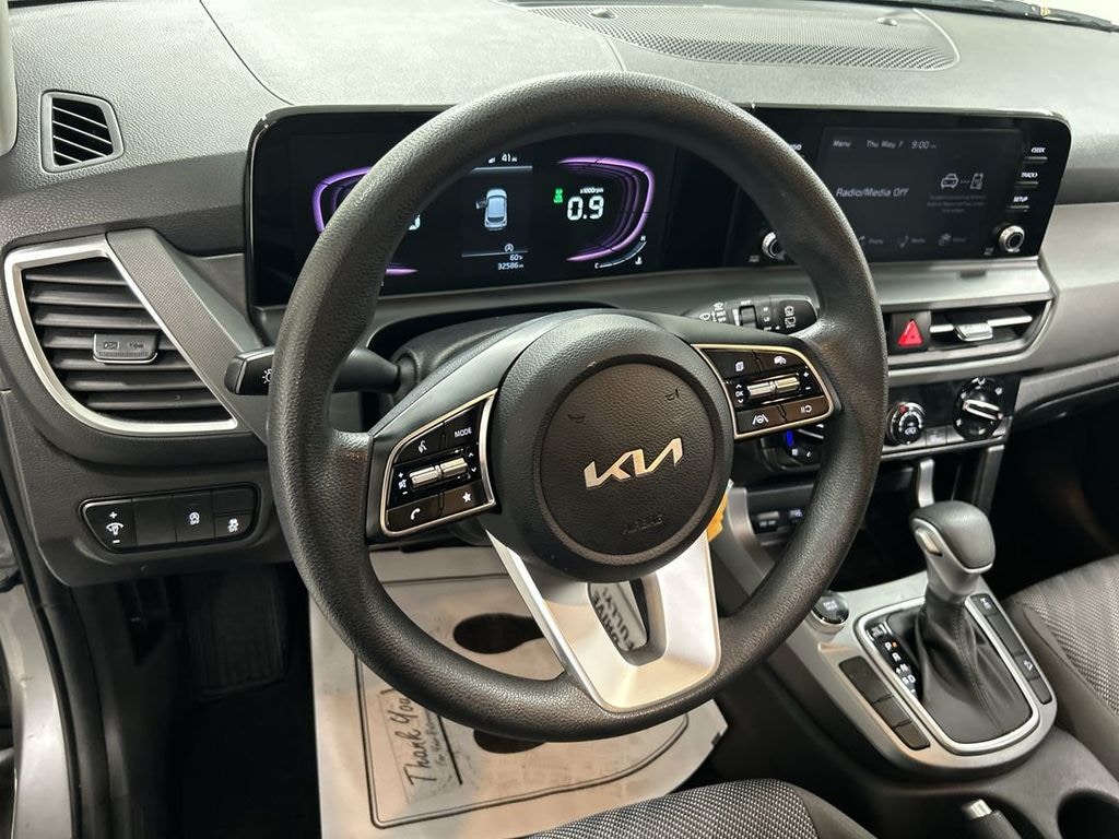Certified 2024 Kia Seltos LX SUV
