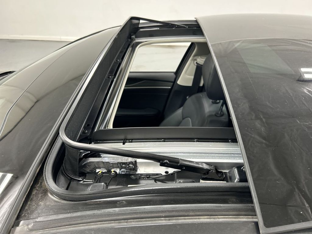 2025 Kia K5 EX - Photo 20