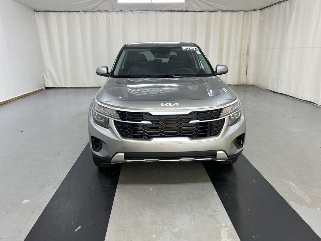 Used 2024 Kia Seltos LX SUV