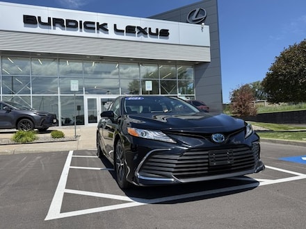 2024 Toyota Camry Hybrid XLE Sedan