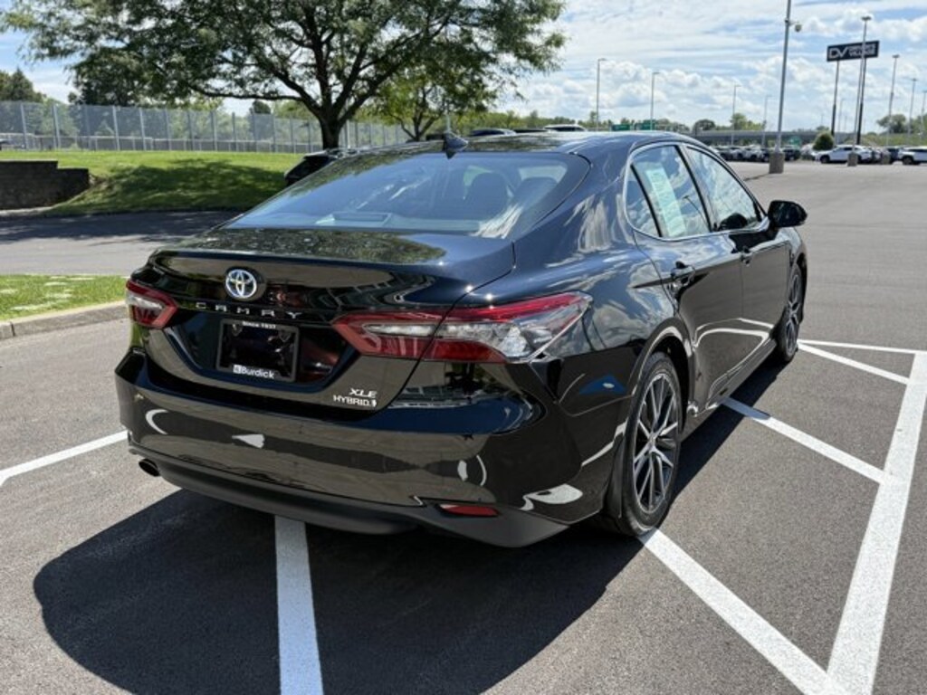 Used 2024 Toyota Camry Hybrid XLE Sedan