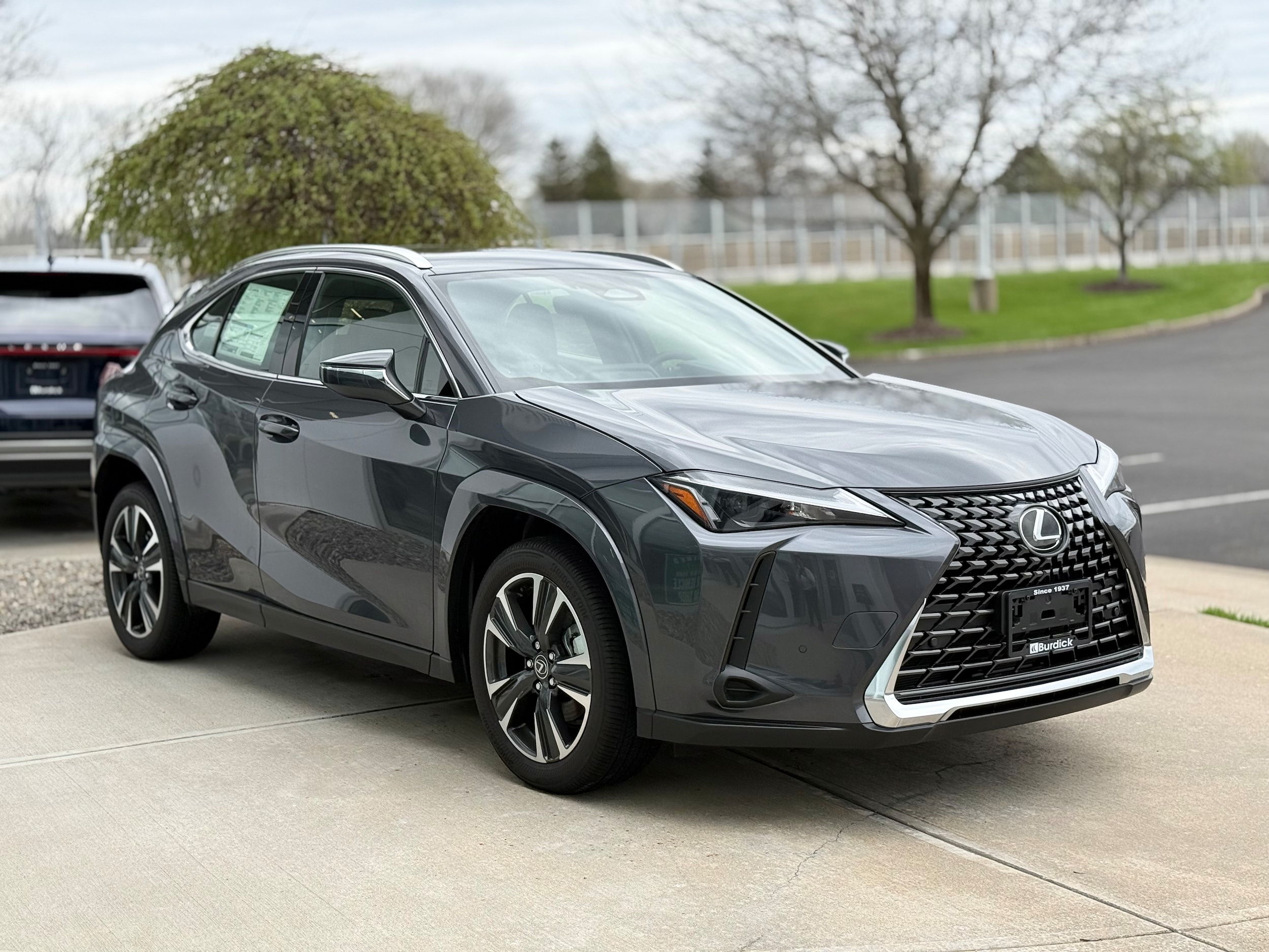 2025 Lexus UX Hybrid