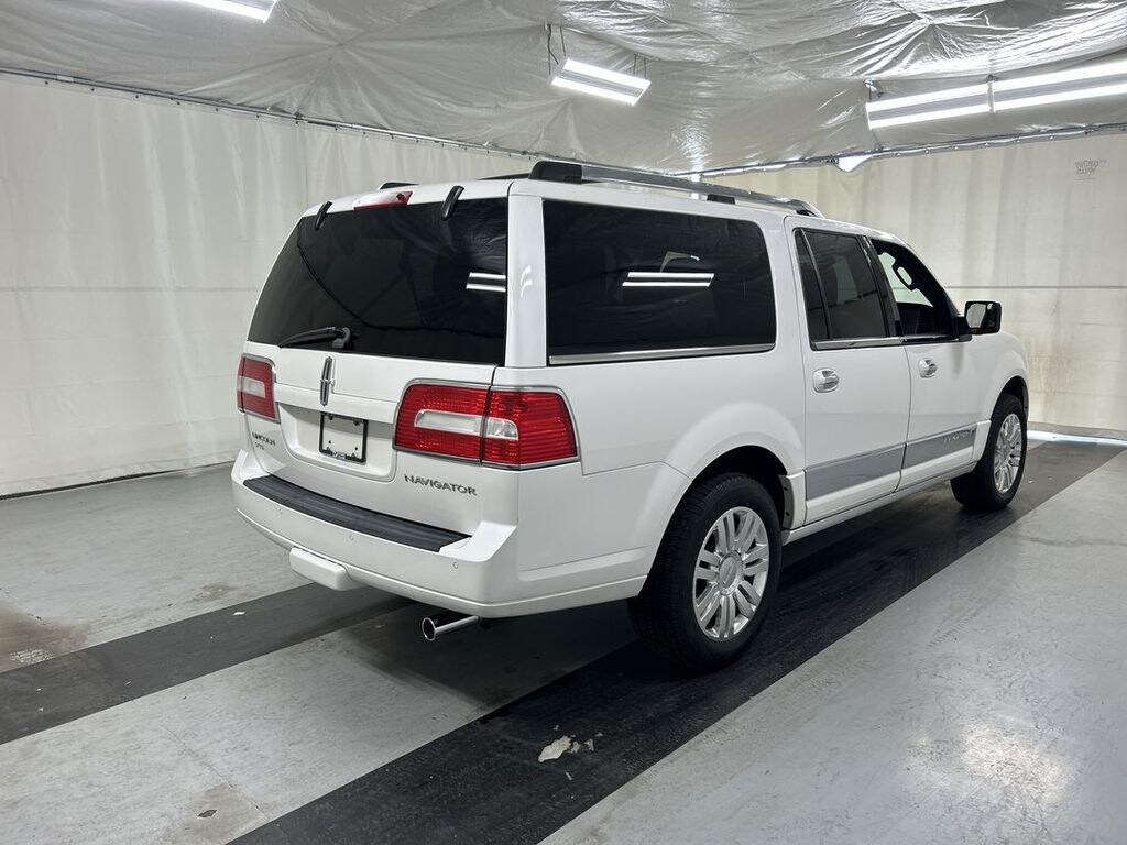 Used 2012 Lincoln Navigator L Base SUV