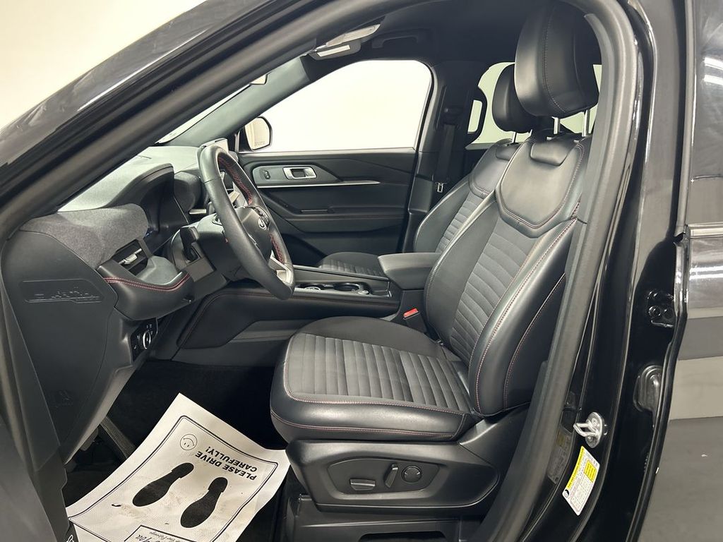 2026 Ford Explorer ST-LINE - Photo 9