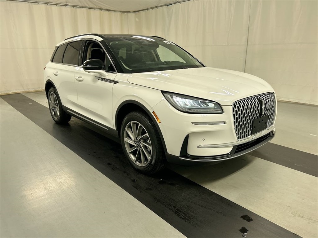 2025 Lincoln Corsair Premiere's photo