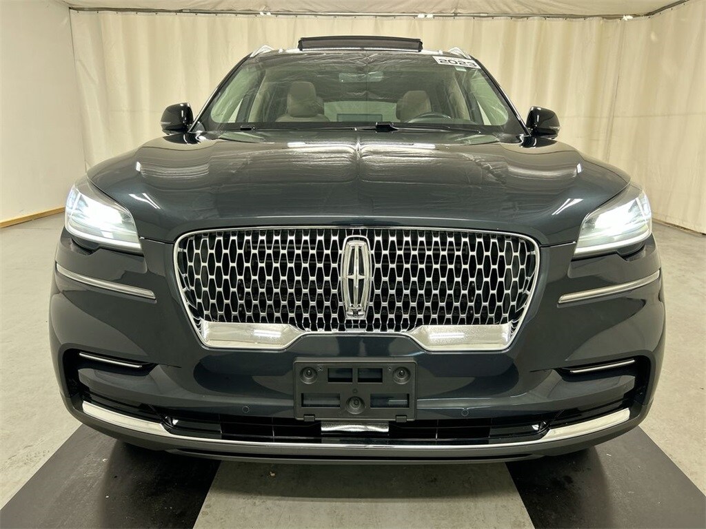 2023 Lincoln Aviator Reserve photo 3