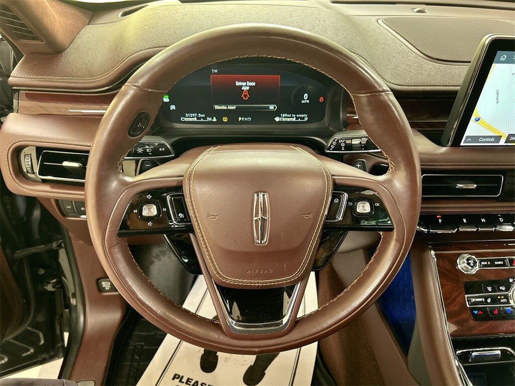 2023 Lincoln Aviator Black Label photo 3