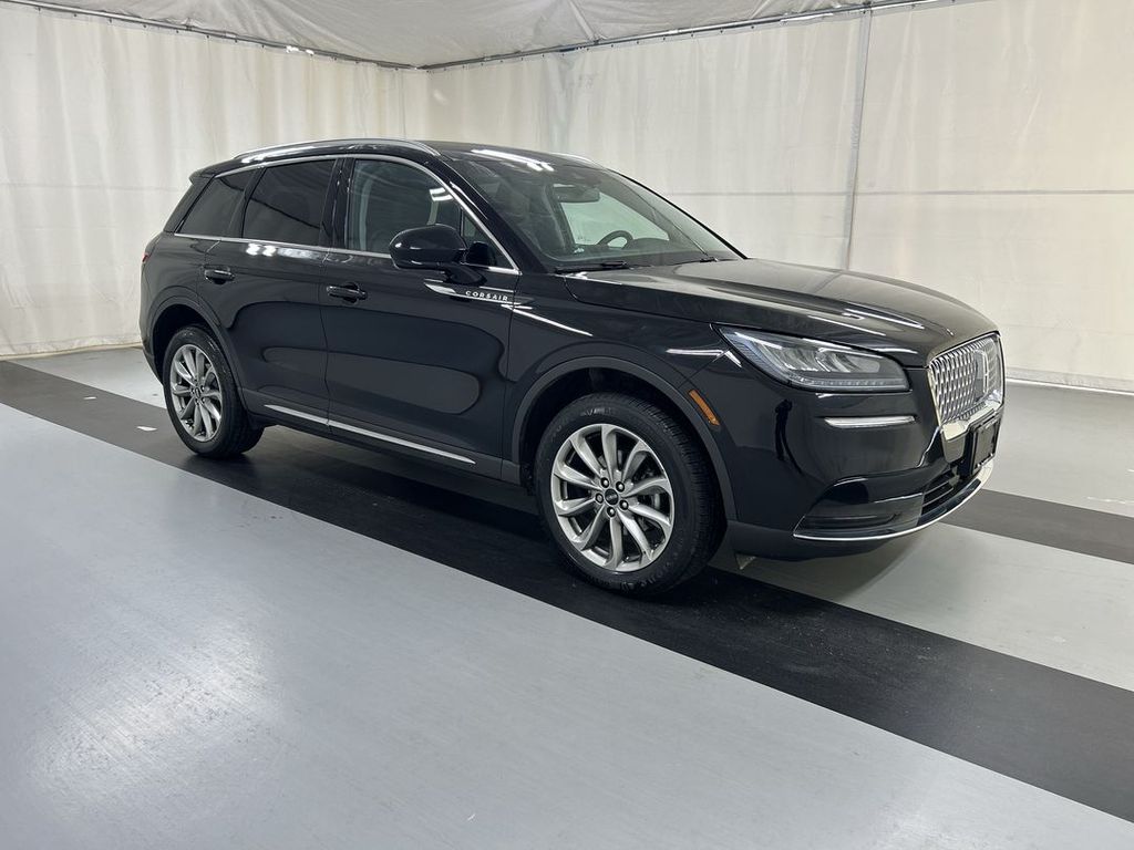 2022 Lincoln Corsair Base