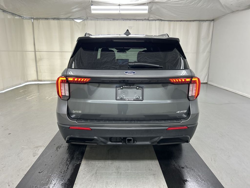 2026 Ford Explorer ST-LINE - Photo 22