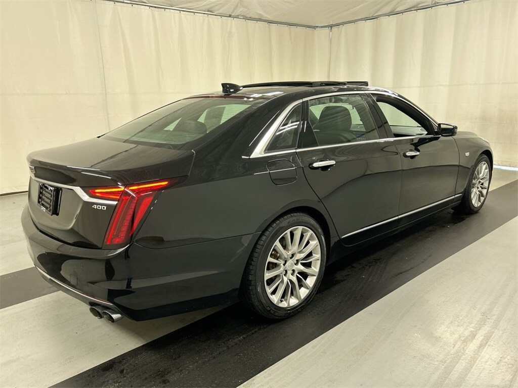 2020 Cadillac CT6 Luxury photo 2