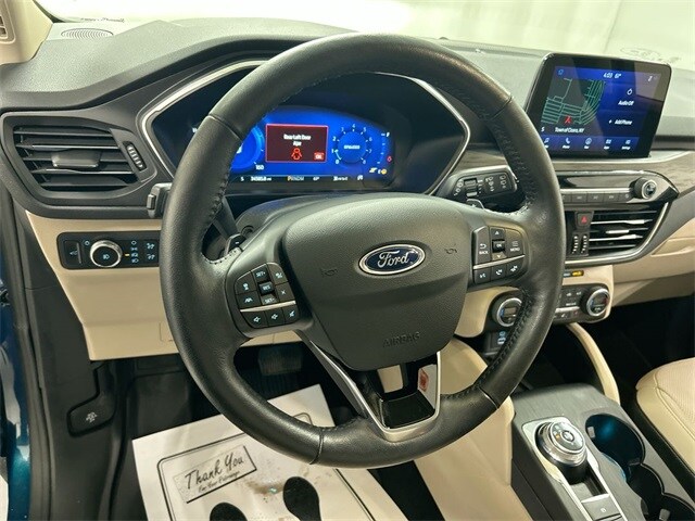 2020 Ford Escape Titanium photo 4