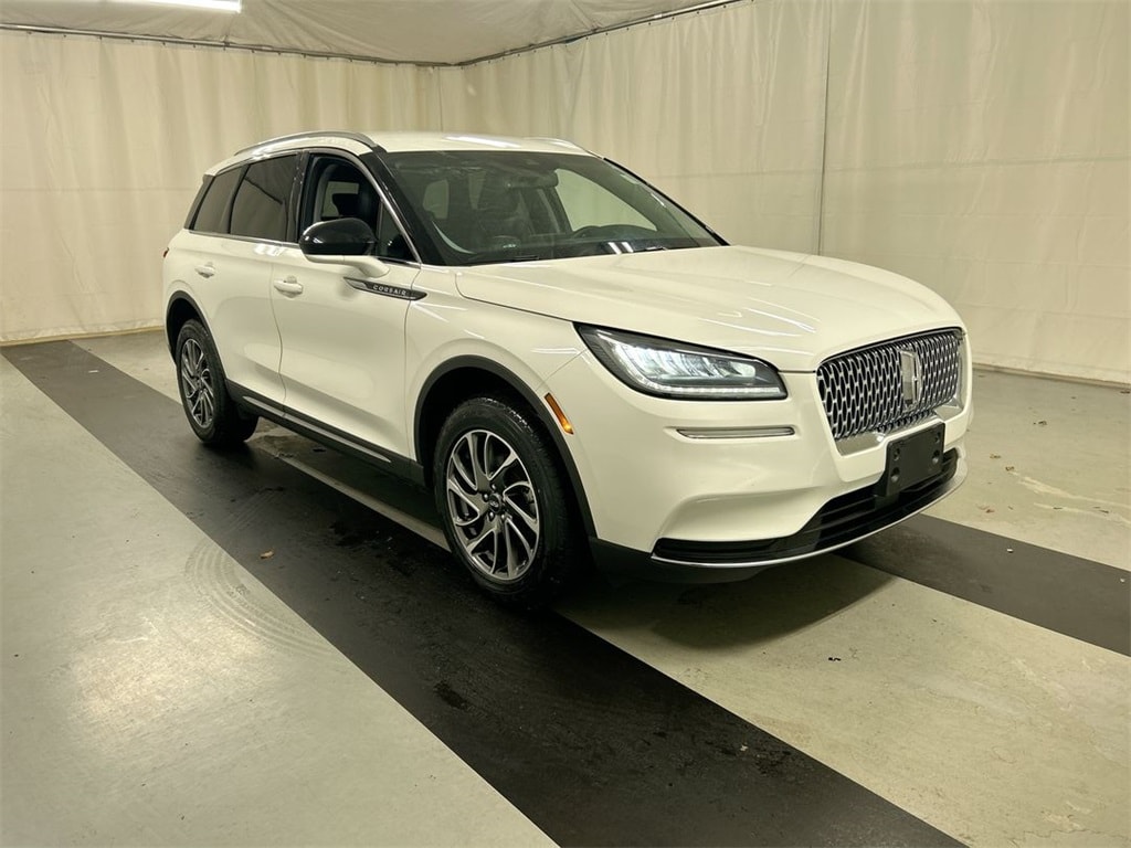 2022 Lincoln Corsair Base's photo