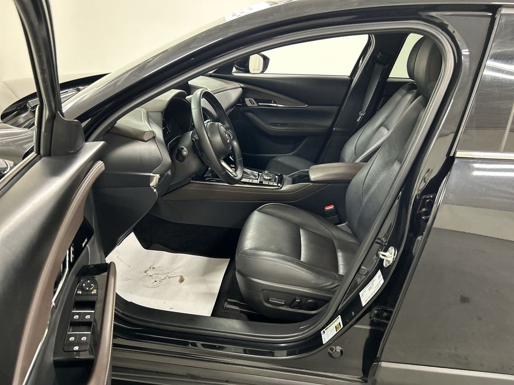 2024 Mazda CX-30 Premium - Photo 9