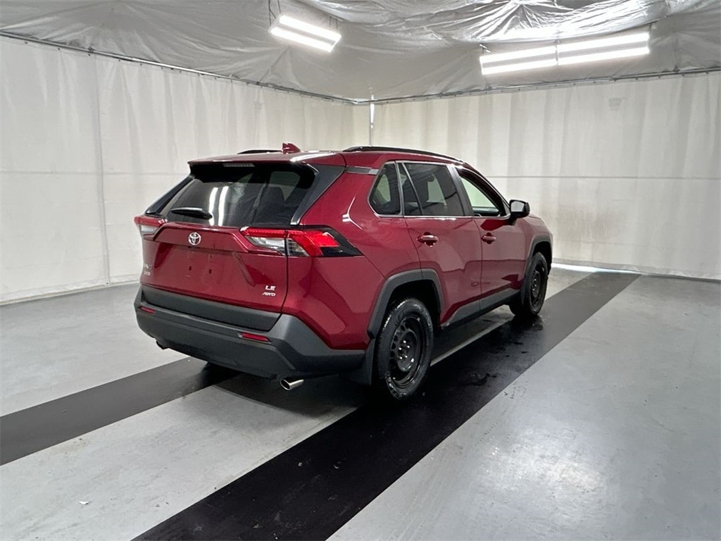 Used 2020 Toyota RAV4 LE with VIN JTMF1RFV0LD054331 for sale in Cicero, NY