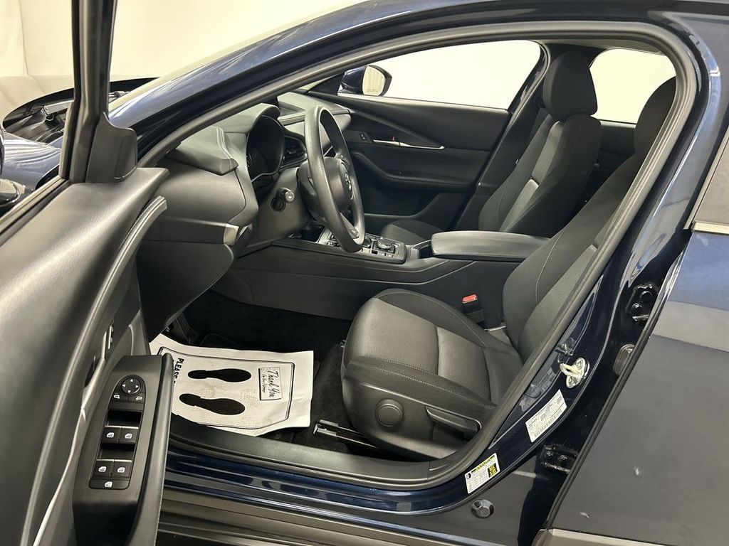 2024 Mazda CX-30 S - Photo 9