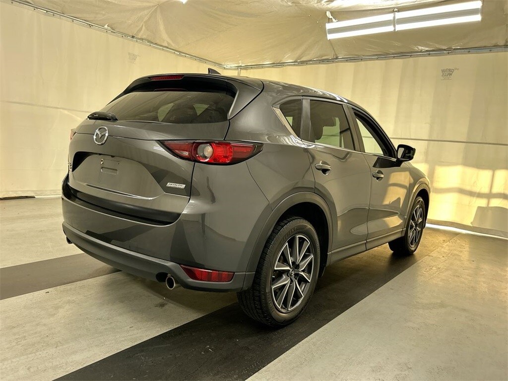 2018 Mazda CX-5 Touring photo 2